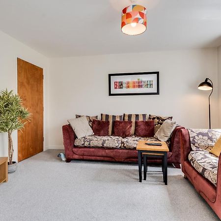 Modern 2 Bedroom Apartment In Popular Jericho !!! Oxford Extérieur photo