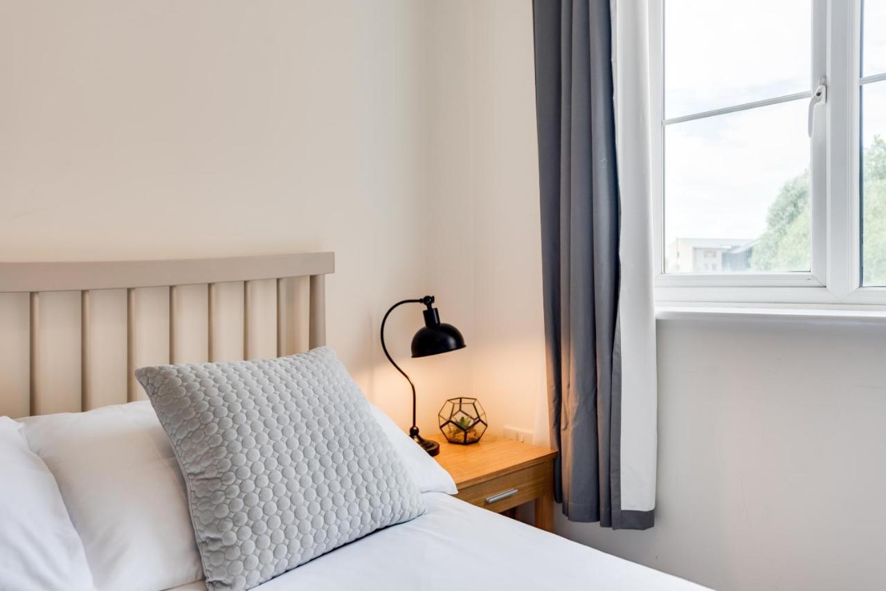 Modern 2 Bedroom Apartment In Popular Jericho !!! Oxford Extérieur photo