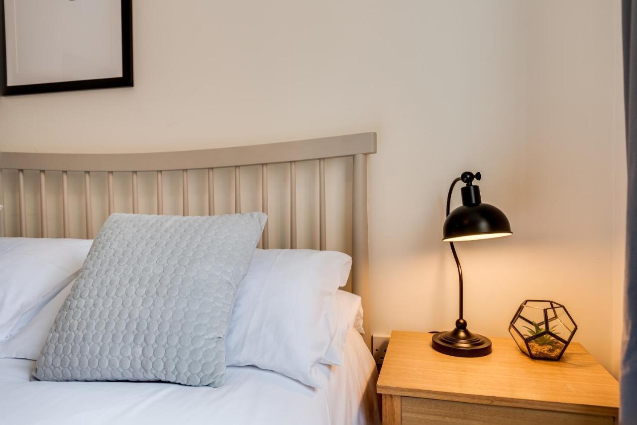 Modern 2 Bedroom Apartment In Popular Jericho !!! Oxford Extérieur photo